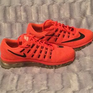 Nike Air Max 16 Running